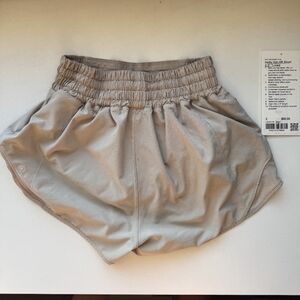 Lululemon Hotty Hot Shorts HR 2.5” Lined MOVT Mojave Tan Sz 2